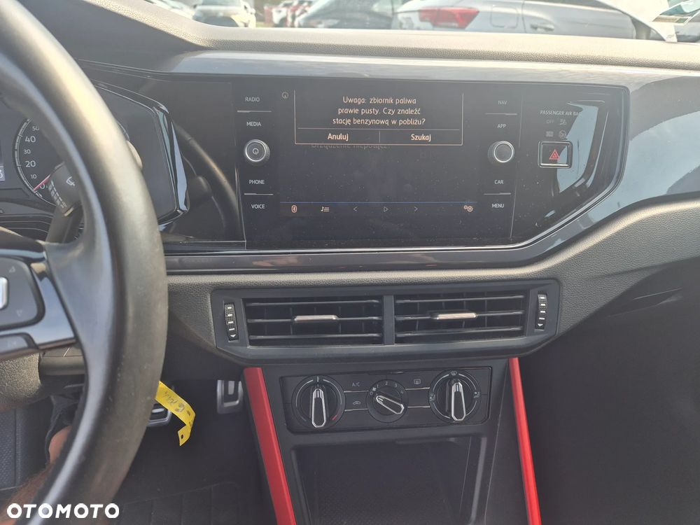 Volkswagen Polo - 12