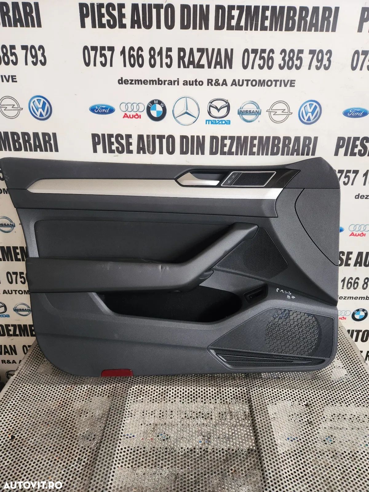 Fata Tapiterie Usa Cu Butoane Geamuri Electrice Stanga Fata Vw Passat B8 - Dezmembrez Arad - 1