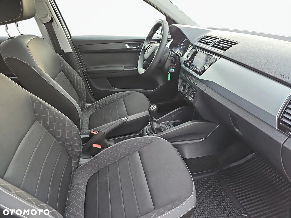 Skoda Fabia 1.0 TSI Ambition - 10