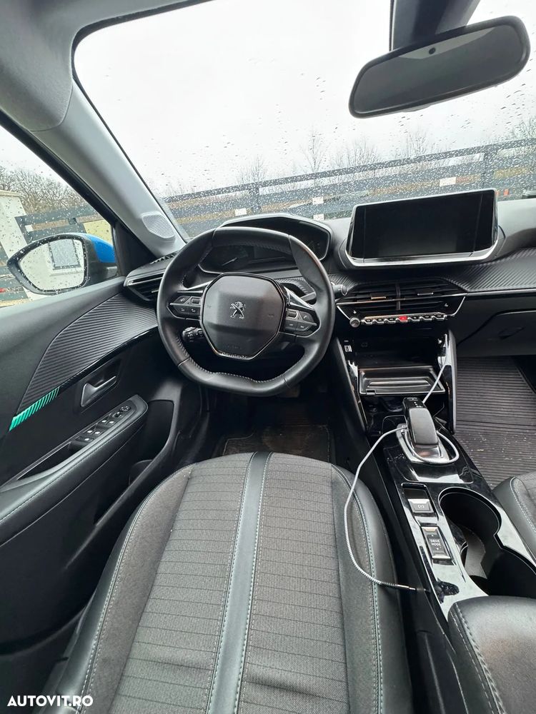 Peugeot 208 e-208 Allure - 7