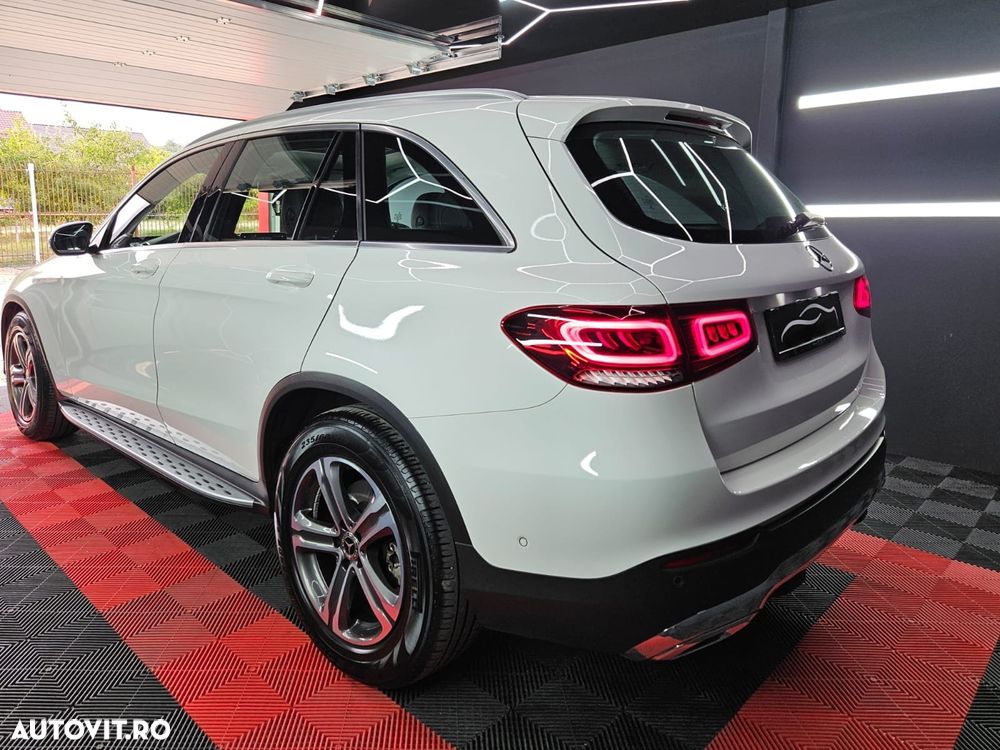 Mercedes-Benz GLC 200 4MATIC - 4