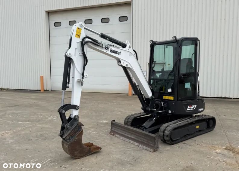 Bobcat E27 - 1