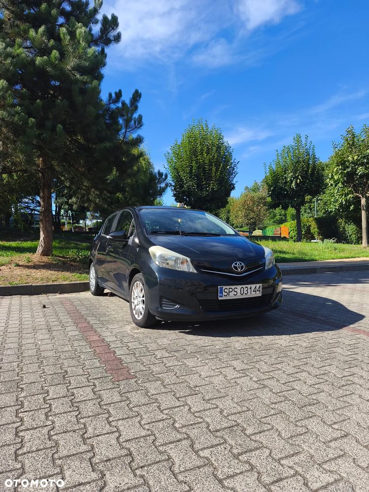 Toyota Yaris 1.0 Sol - 2