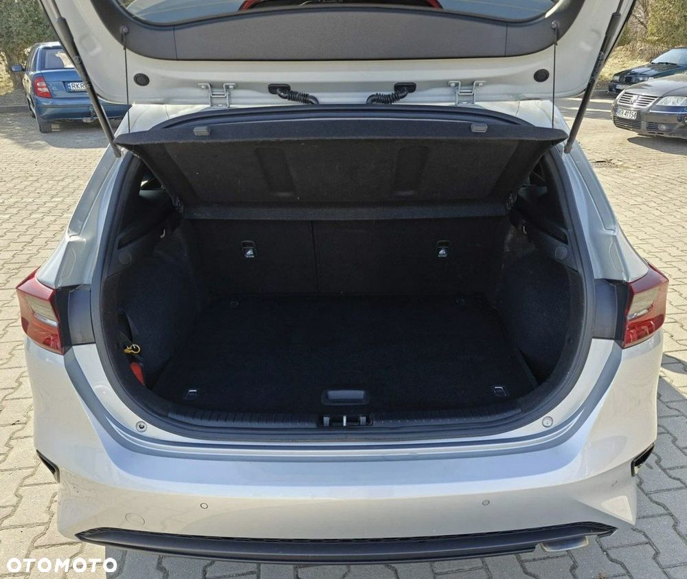 Kia Ceed 1.5 T-GDI L Business Line - 11