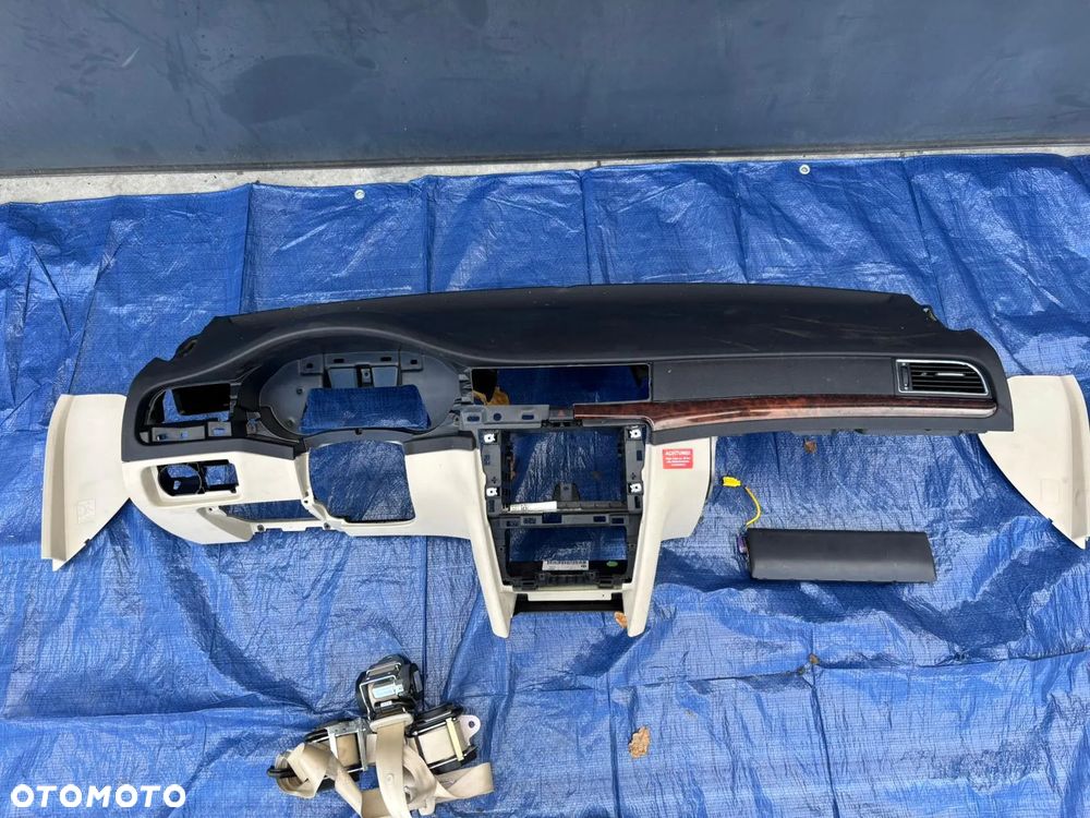 Skoda Superb II deska rozdzielcza konsola europa napinacze airbag - 3