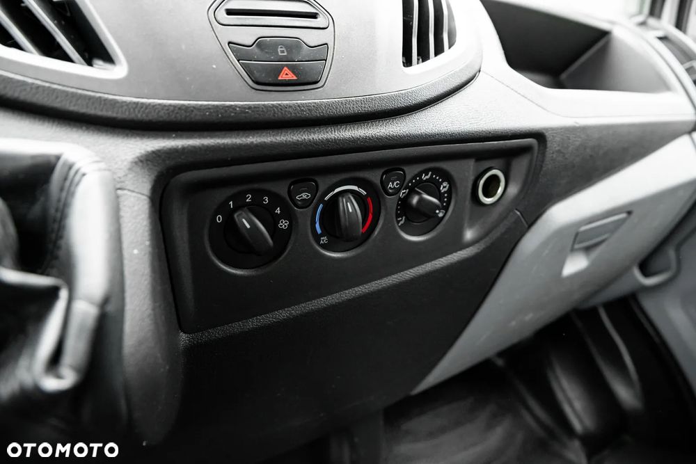 Ford Transit - 20