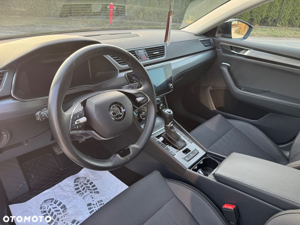 Skoda Superb 2.0 TSI Ambition DSG - 17