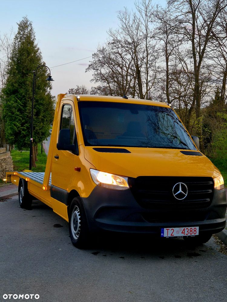 Mercedes-Benz Sprinter - 26