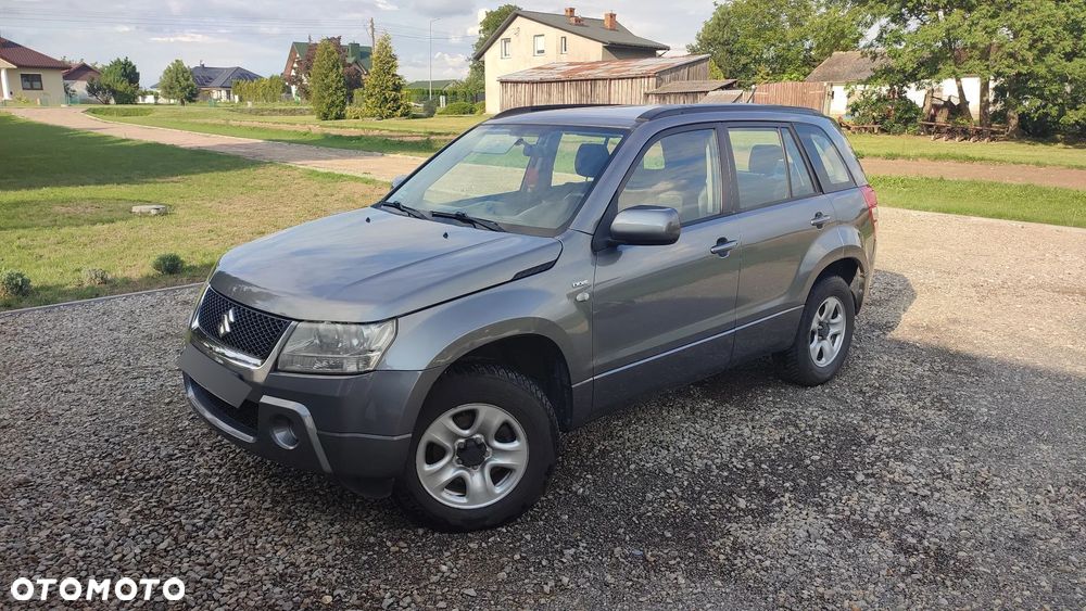 Suzuki Grand Vitara 1.9 DDiS - 2