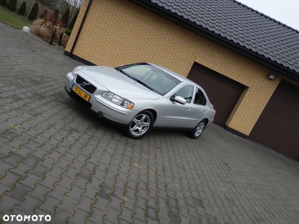 Volvo S60 D5 Momentum - 2