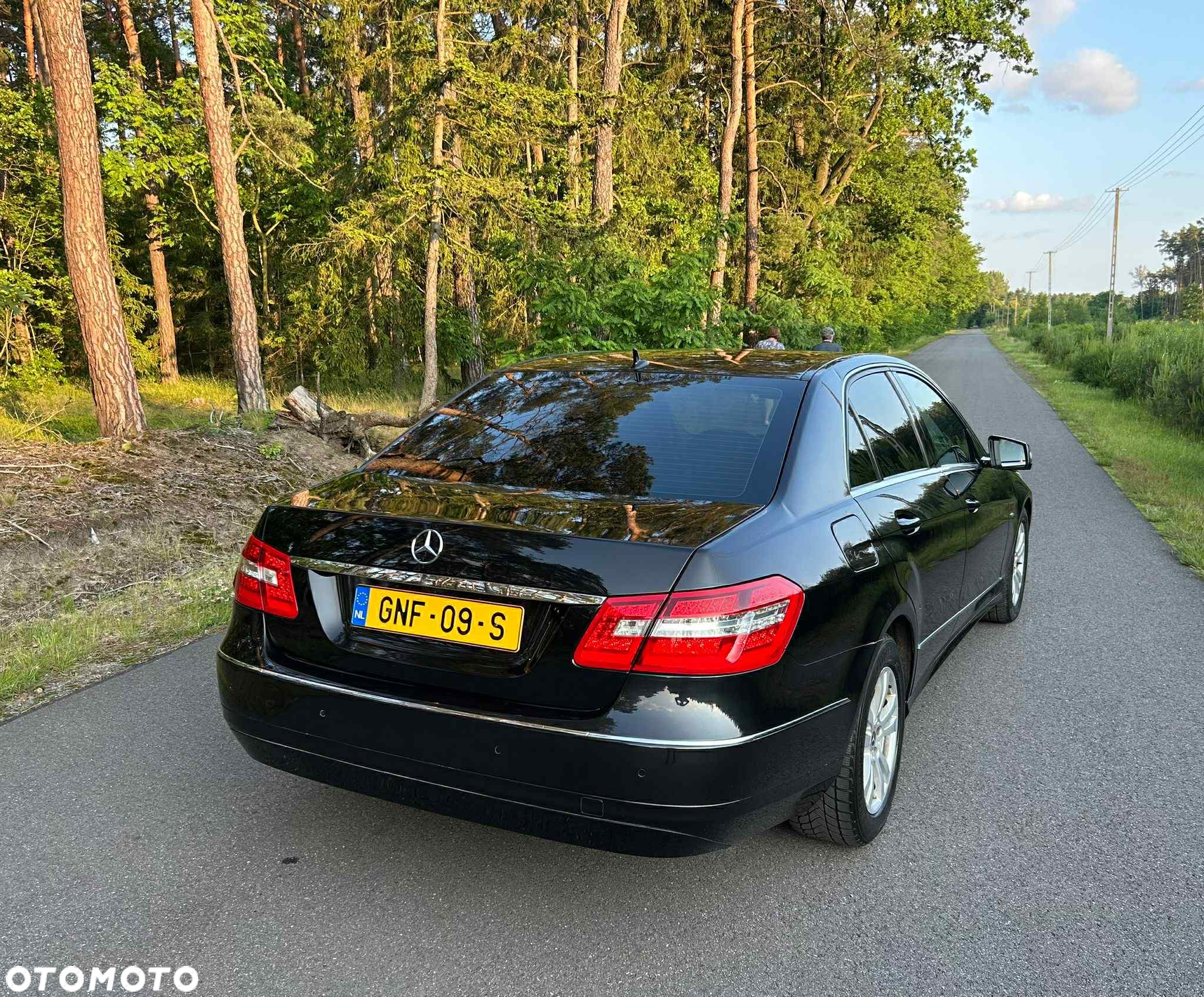 Mercedes-Benz Klasa E 250 BlueTEC 9G-TRONIC Avantgarde - 3