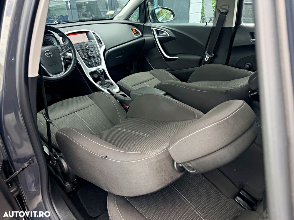 Opel Astra 1.7 CDTI DPF ecoFLEX TourerStart/Stop 105g Sport - 18