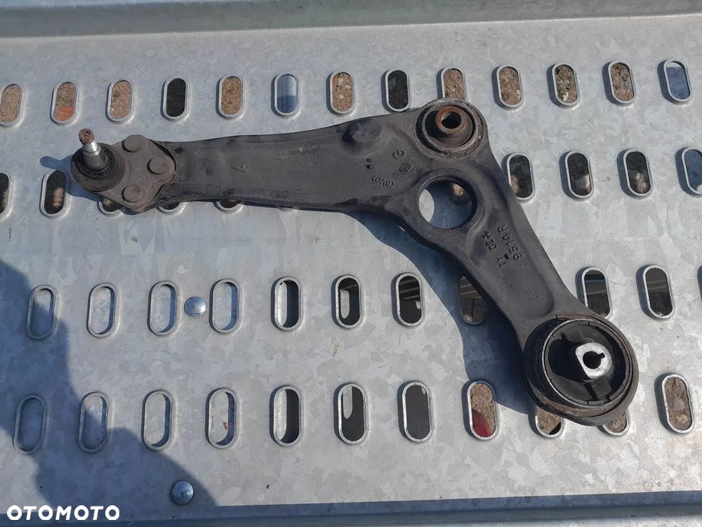 WAHACZ PRAWY PRZEDNI PRZÓD RENAULT MEGANE IV SCENIC IV 9514r