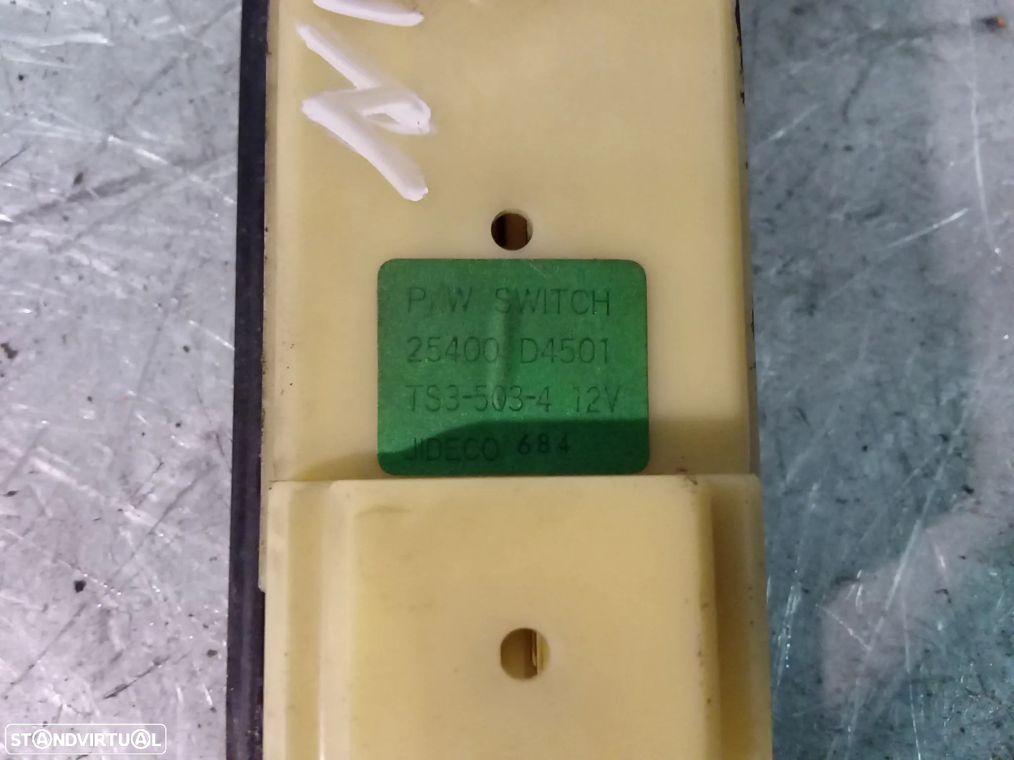 MODULO BOTÕES DOS VIDROS NISSAN STANZA 25400-D4501 - 2