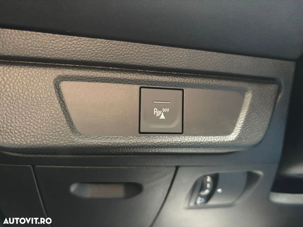 Dacia Logan TCe 90 MT6 Comfort - 27