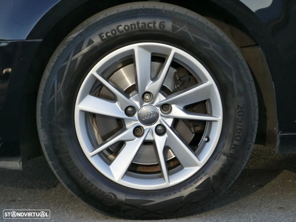 Audi A4 Avant 2.0 TDI - 8