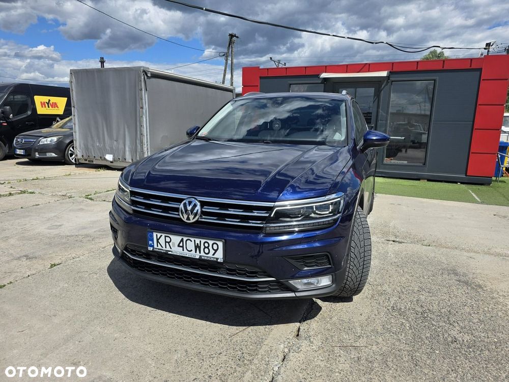 Volkswagen Tiguan - 1