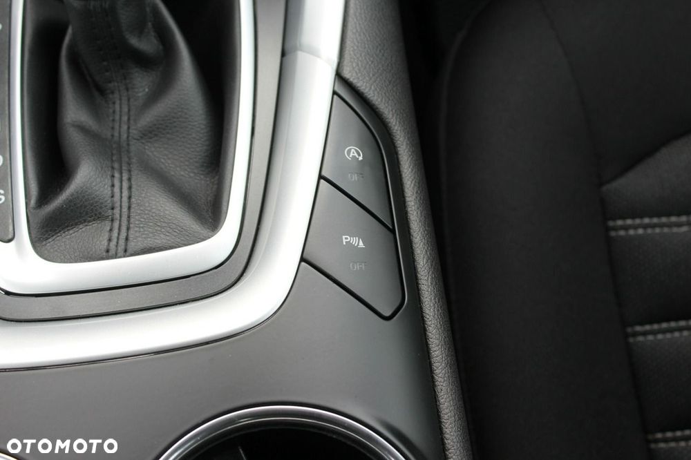 Ford Mondeo - 18