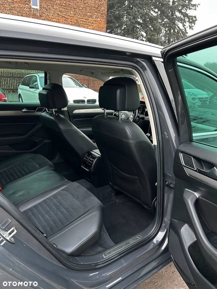 Volkswagen Passat 2.0 TDI (BlueMotion Technology) Highline - 9