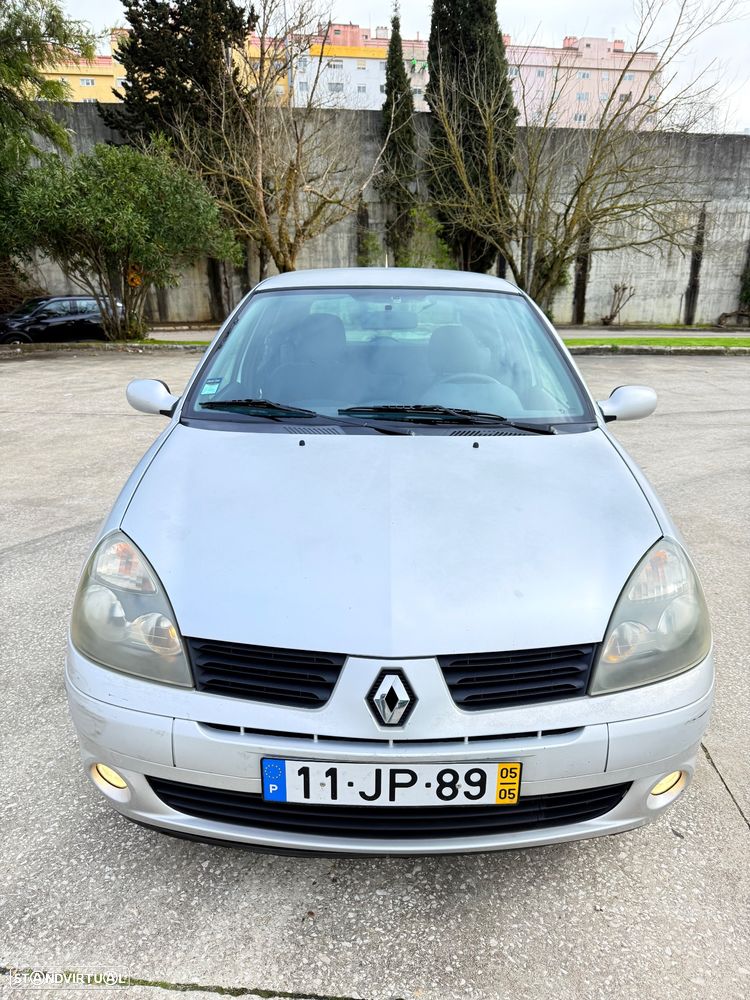 Renault Clio 1.2 16V Authentique - 8