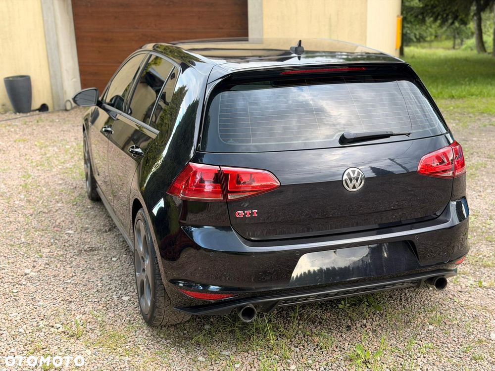 Volkswagen Golf GTI Performance BlueMotion Technology DSG - 5