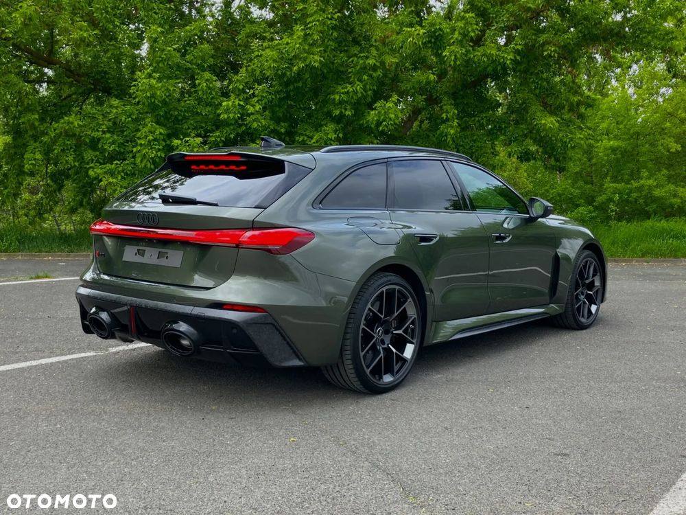 Audi RS5 Avant - 13
