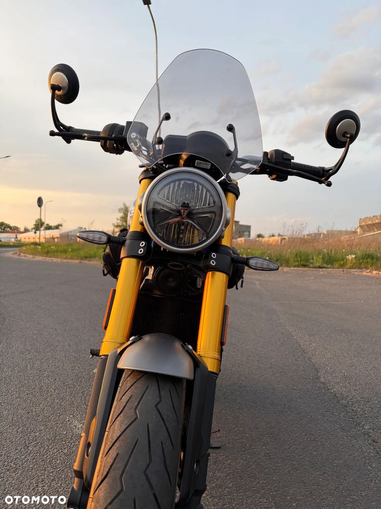 Triumph Speed Four - 12