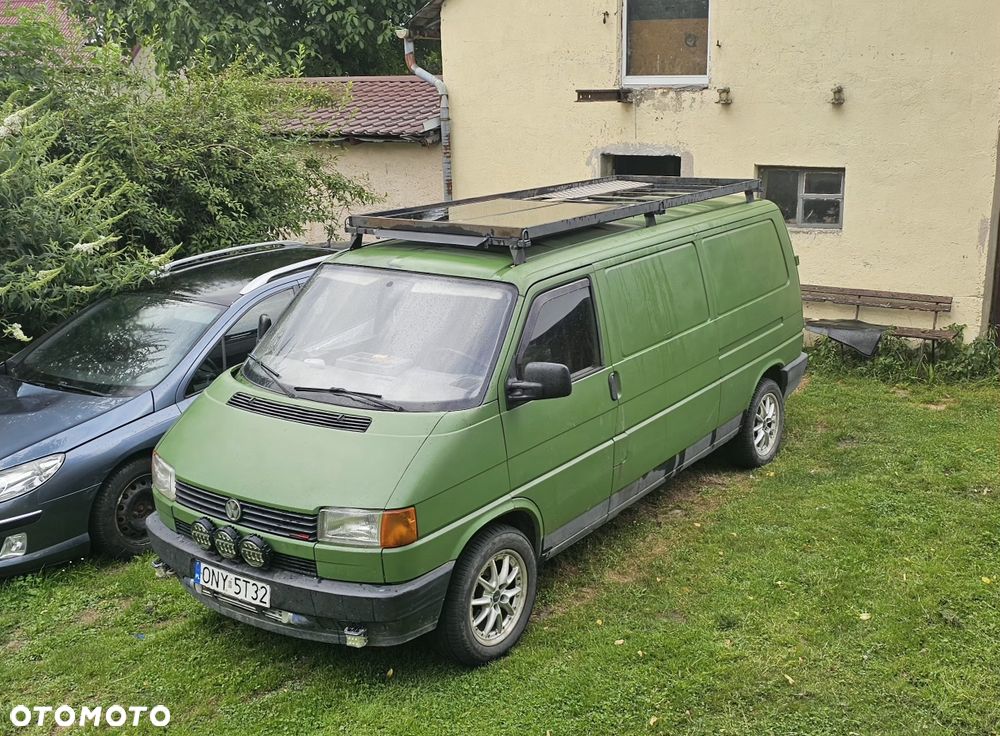 Volkswagen Transporter - 1