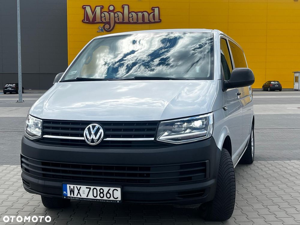 Volkswagen Transporter - 1