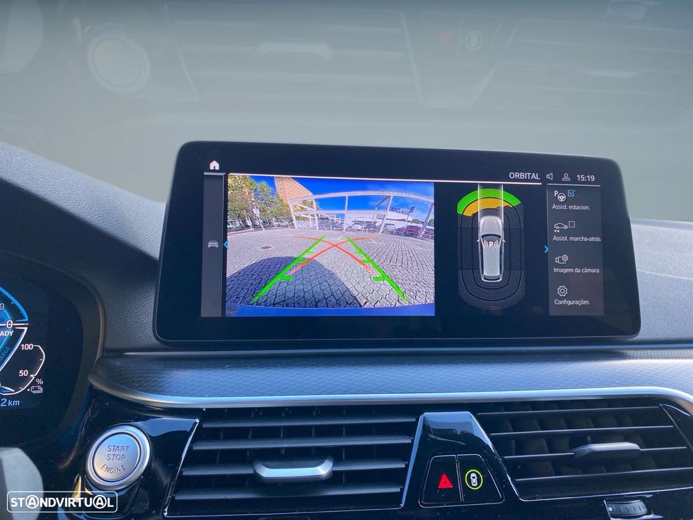 BMW 530 e Pack Desportivo M - 9