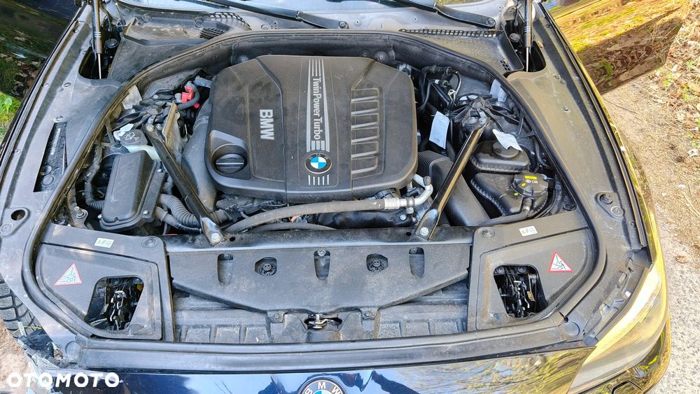 BMW Seria 5 530d xDrive Modern Line - 7