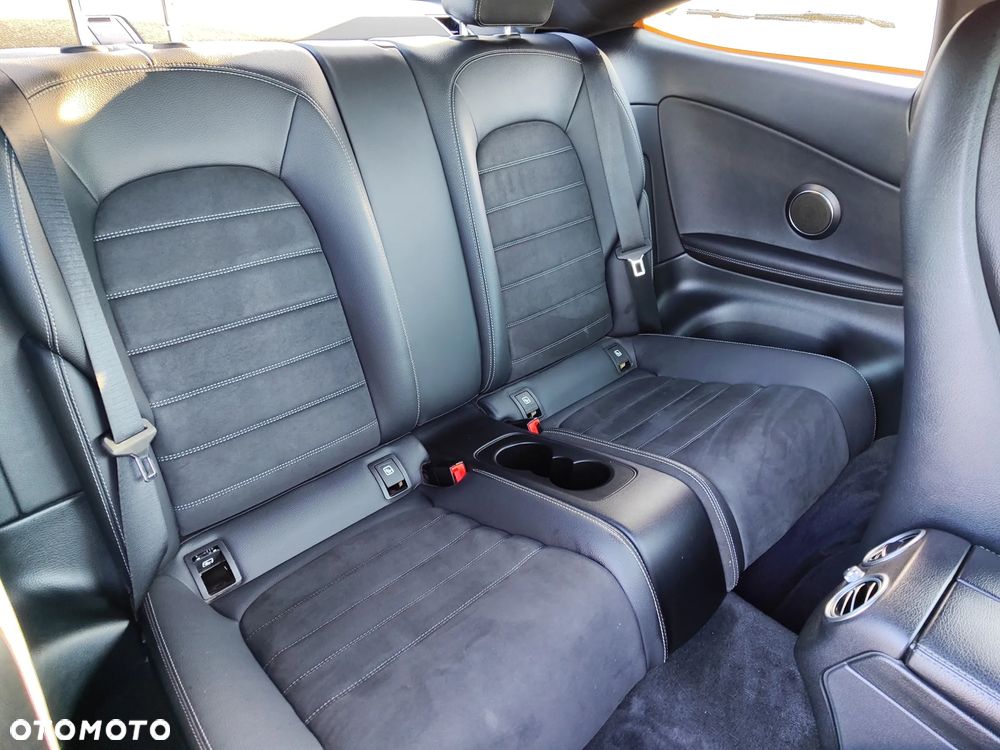 Mercedes-Benz Klasa C 220 d 9G-TRONIC AMG Line Plus - 24