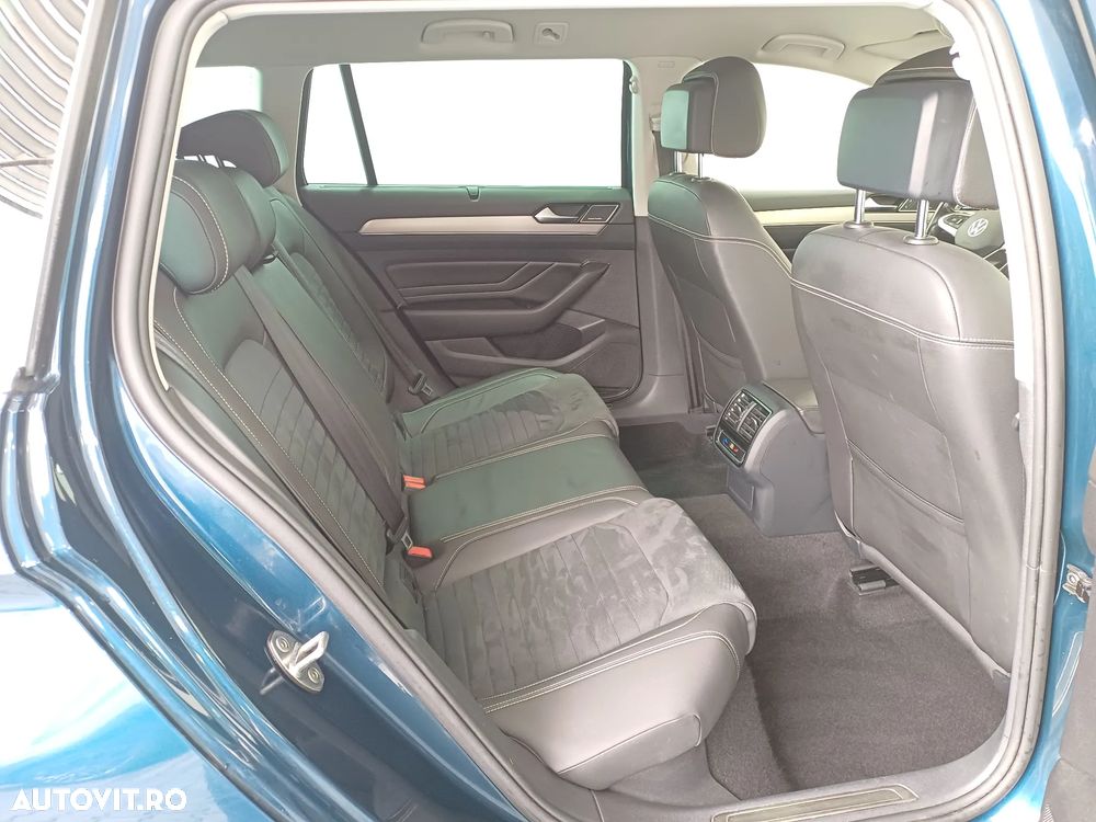 Volkswagen Passat 2.0 TDI SCR DSG Elegance - 36