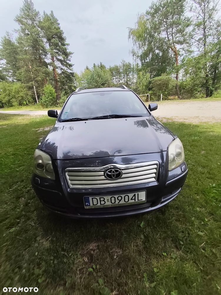 Toyota Avensis 2.2 D-4D Prestige - 1