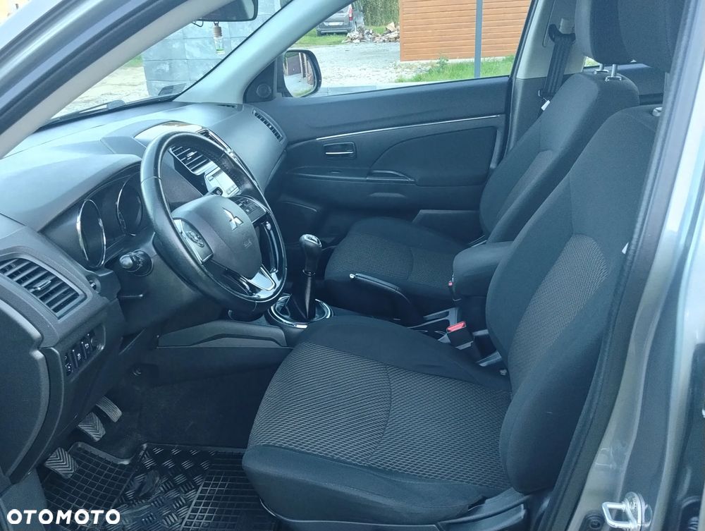 Mitsubishi ASX - 11