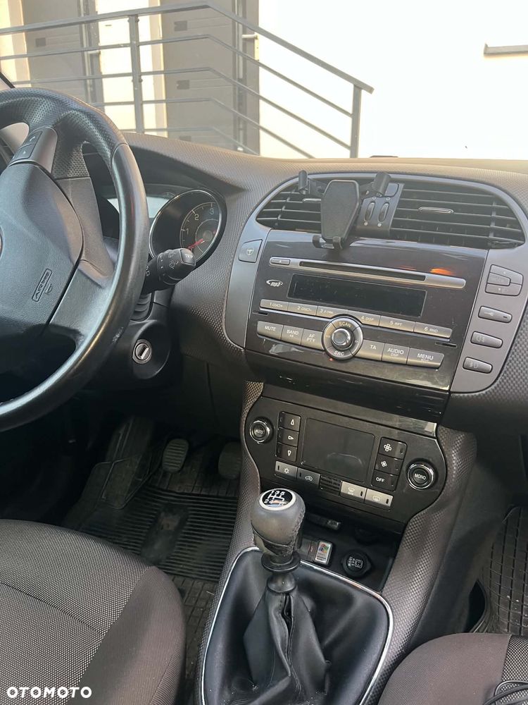 Fiat Bravo 1.9 Multijet Estiva Blue&Me - 12