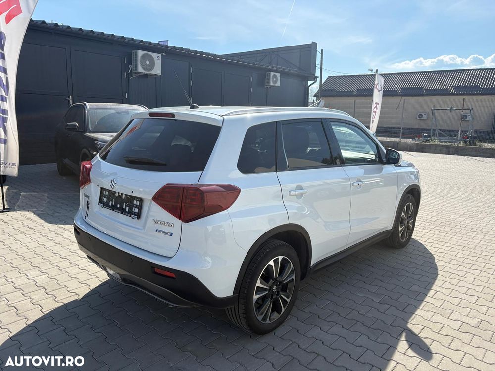 Suzuki Vitara 1.4 Boosterjet AllGrip MHEV Luxus - 4