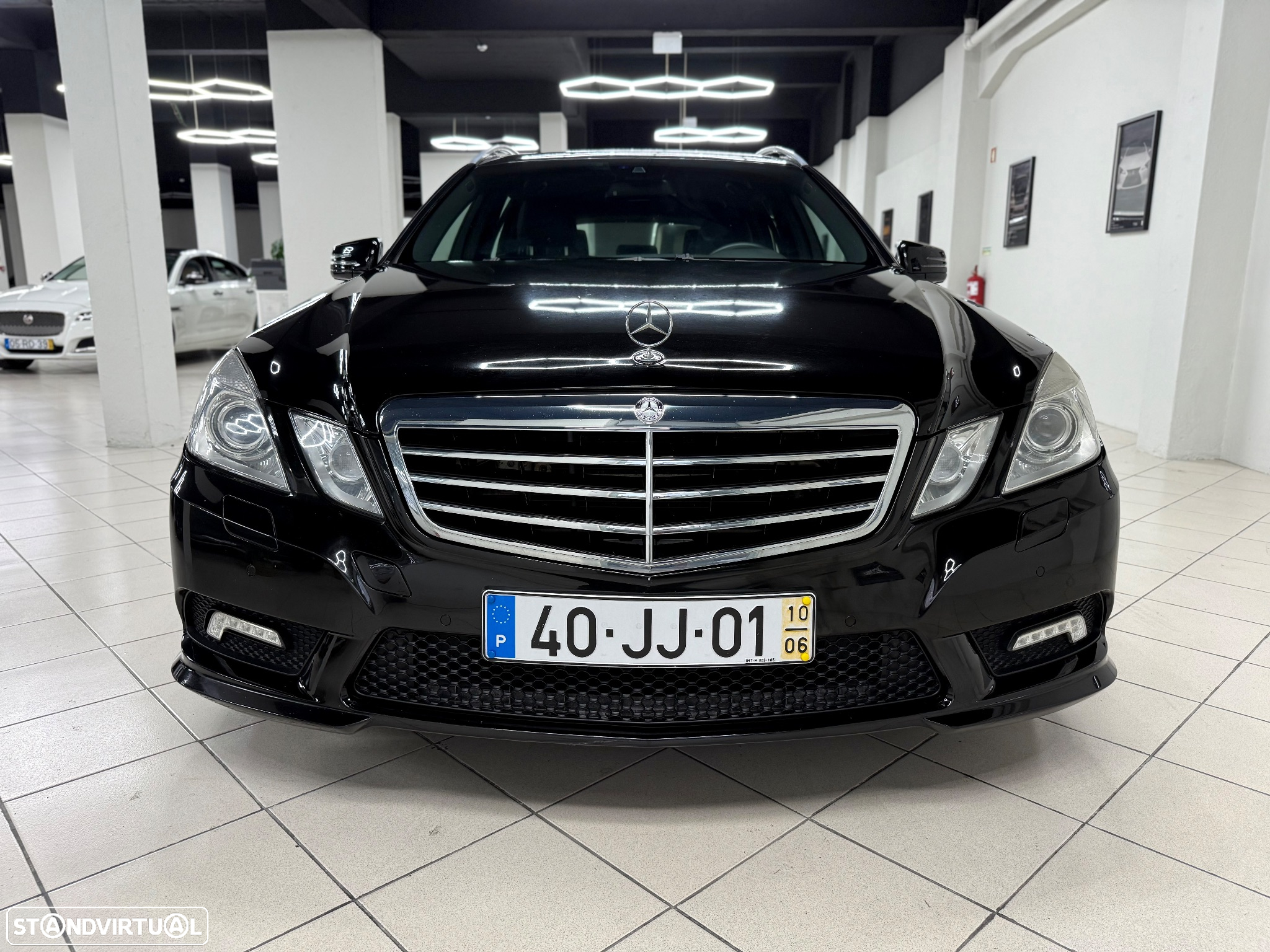 Mercedes-Benz E 350 CDi Avantgarde BlueEfficiency - 4