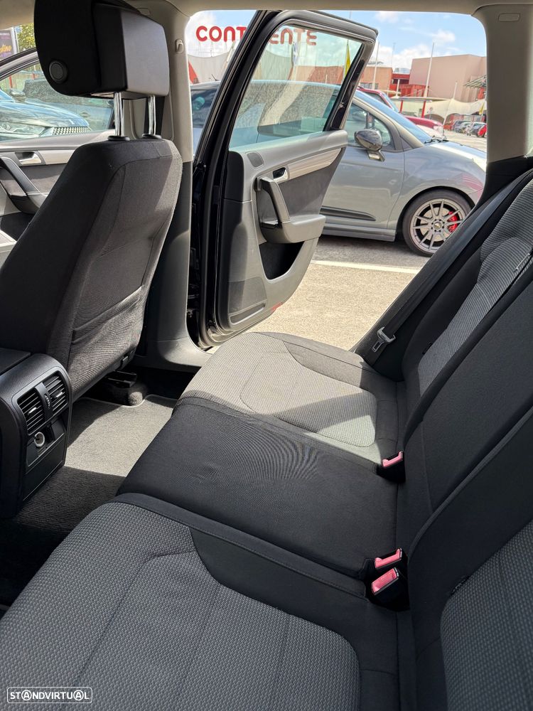 VW Passat Variant 2.0 TDi Confortline - 16