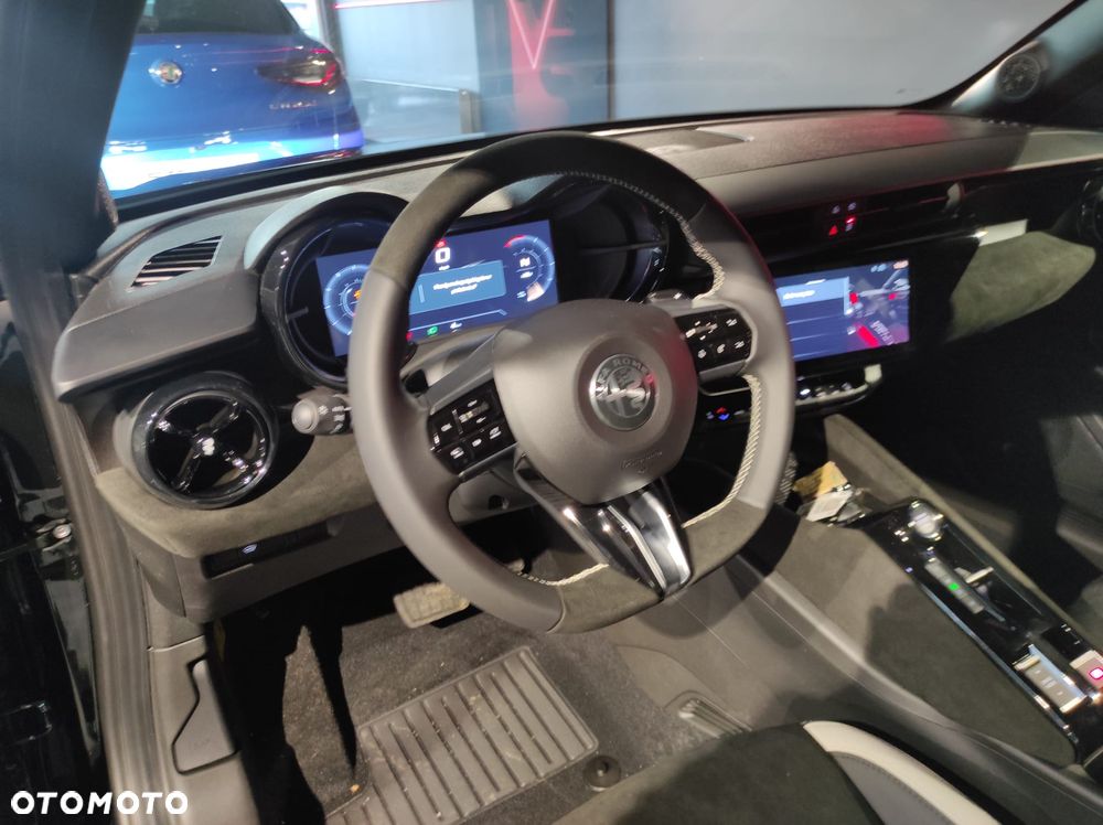 Alfa Romeo Junior 1.2 mHEV Sport Speciale eDCT - 19