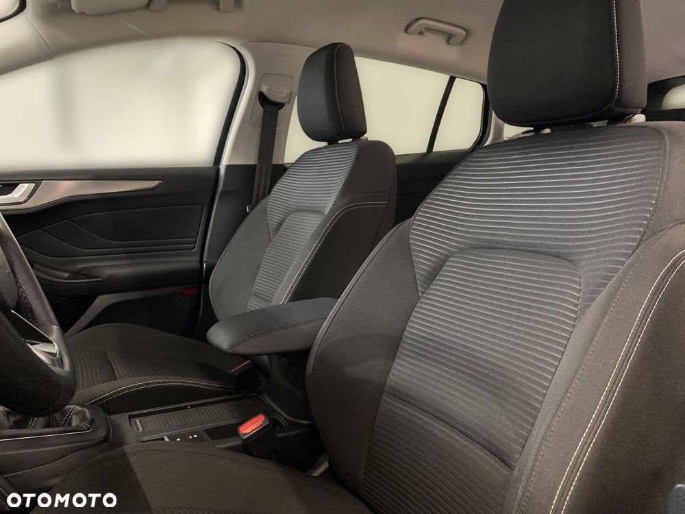 Ford Focus - 13