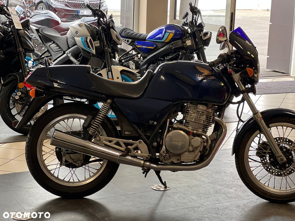 Honda XBR - 37