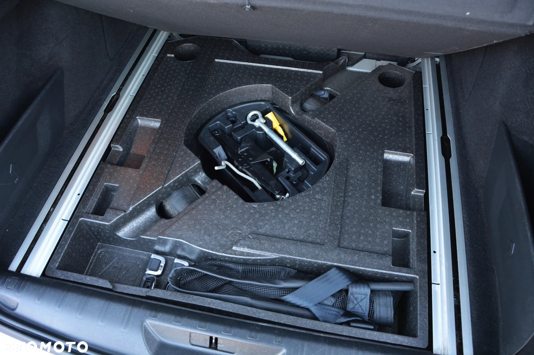 Peugeot 308 BlueHDi FAP 120 EAT6 Stop & Start Allure - 22