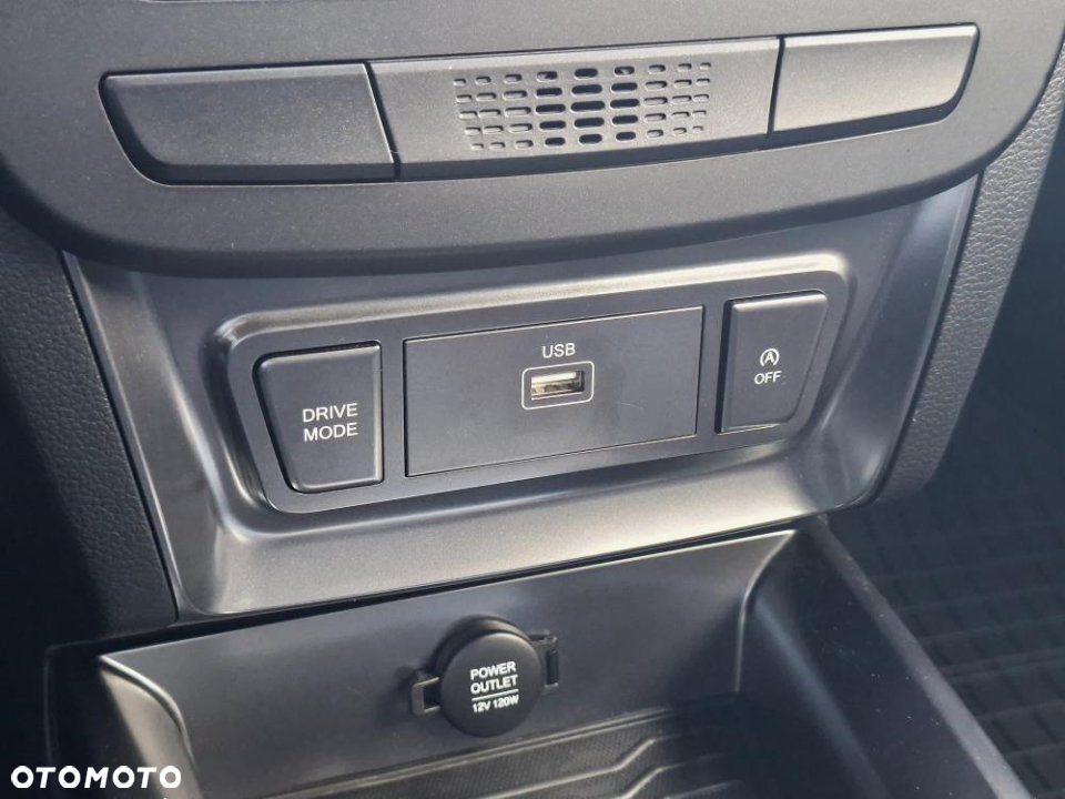 SsangYong/KGM Tivoli - 30