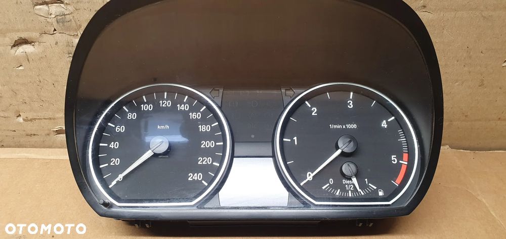 Licznik zegary BMW 1 E87 2.0D 9166821 1024952 - 2