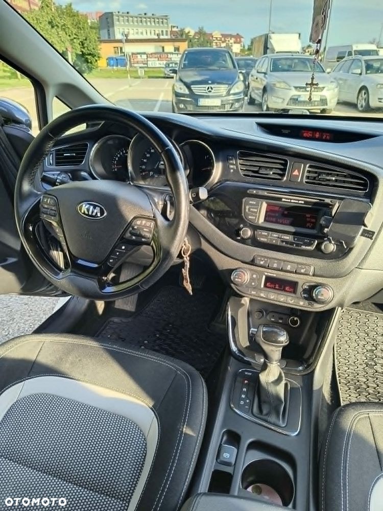 Kia Ceed 1.6 GDI L DCT - 19