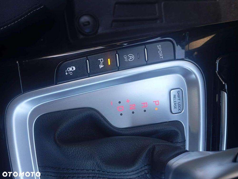 Kia Ceed 1.4 T-GDI GT-Line DCT - 28