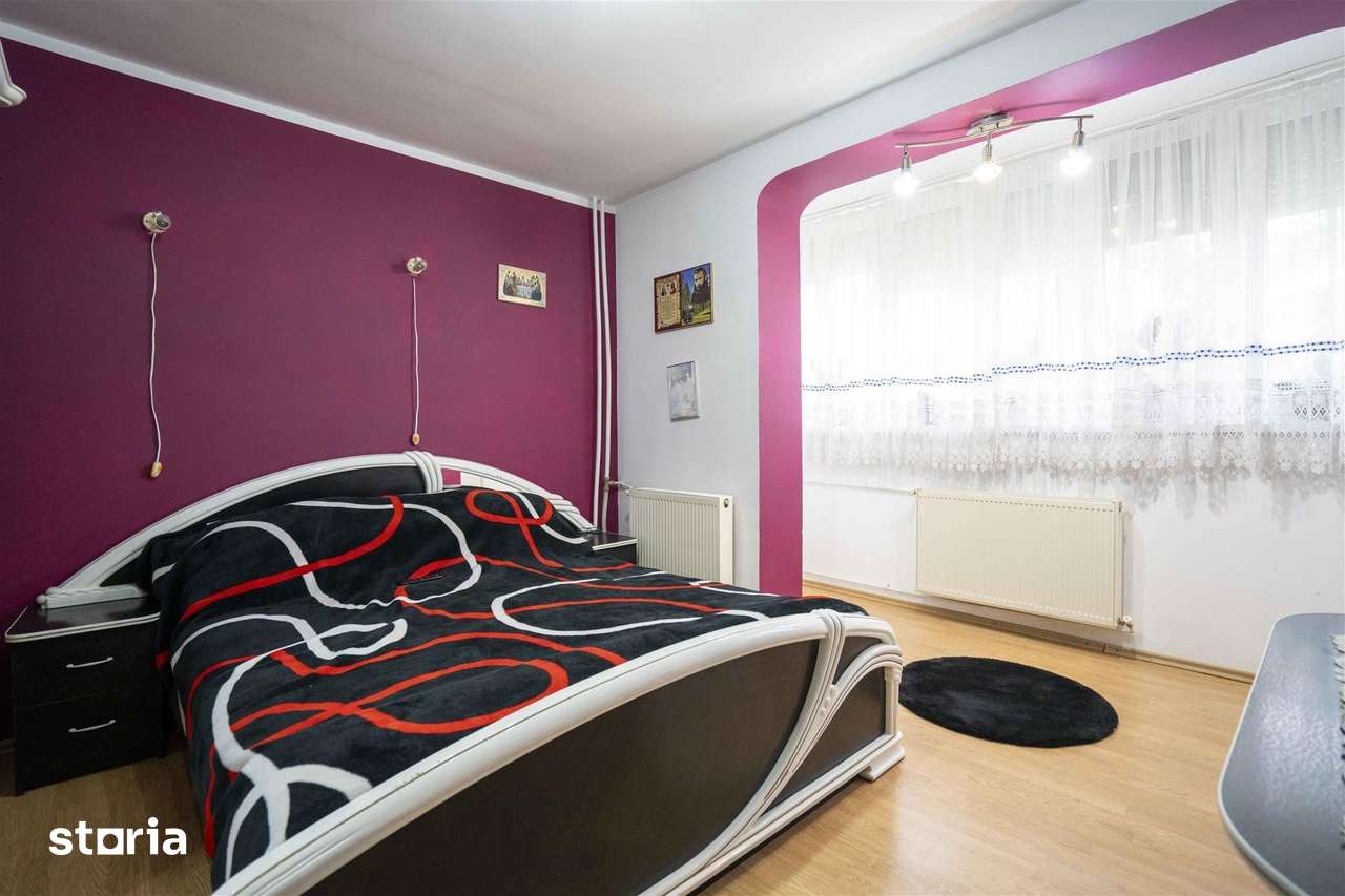 Apartament cu 3 camere pe str. Aluminei — fotografia 1