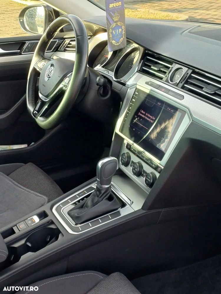 Volkswagen Passat - 5