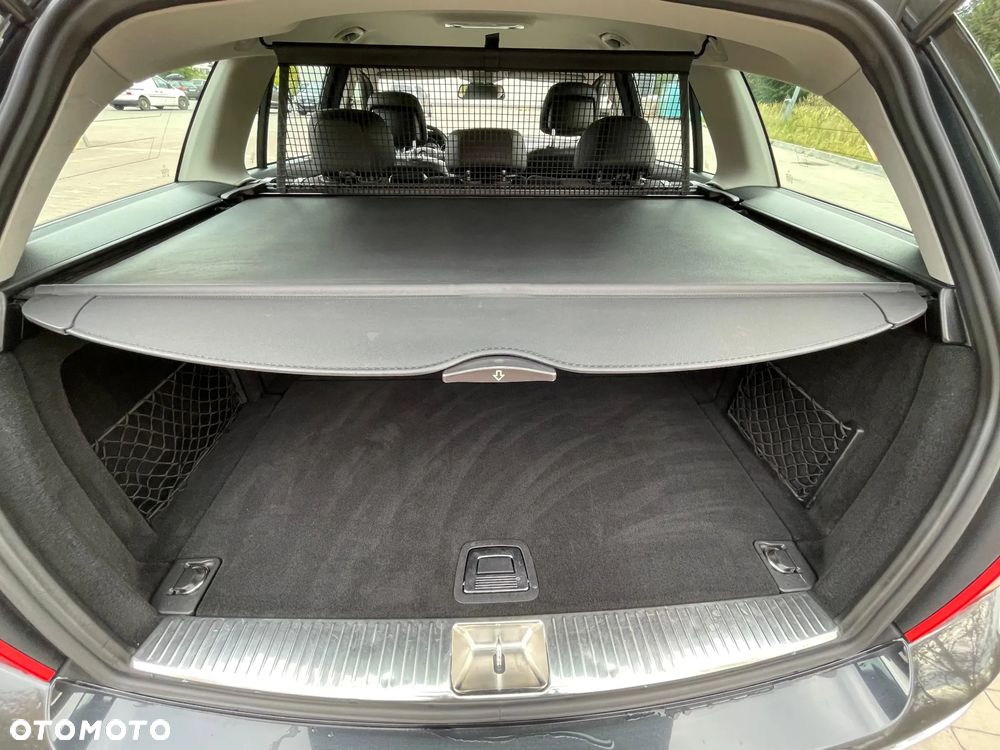 Mercedes-Benz Klasa C 180 (BlueEFFICIENCY) Avantgarde - 20